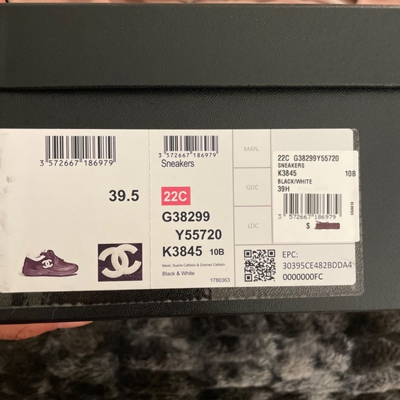 AUTHENTIC CHANEL,leather,suede calf skin,black/white,women trainer size 39.5 EU - Picture 5 of 13